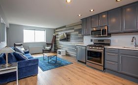 804 Free Parking Modern Downtown Apt, Great Wifi